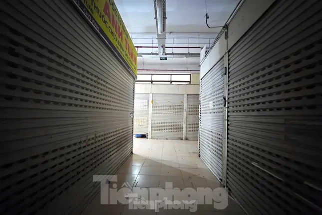Ồ ạt đóng cửa hàng: 'Thuốc' nào hóa giải nỗi sợ của tiểu thương?- Ảnh 2. Ồ ạt đóng cửa hàng: 'Thuốc' nào hóa giải nỗi sợ của tiểu thương?- Ảnh 2.
