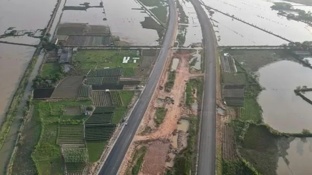 Hà Nội phê duyệt nhà đầu tư xây đường cao tốc Vành đai 4 - Vùng Thủ đô ảnh 1