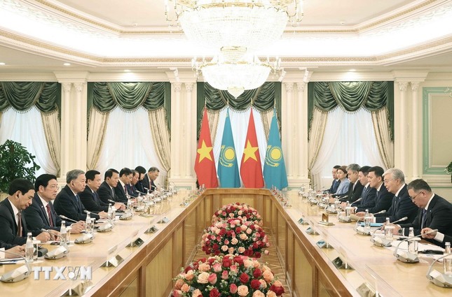 Tổng Bí thư Tô Lâm hội đàm với Tổng thống Kazakhstan ảnh 2