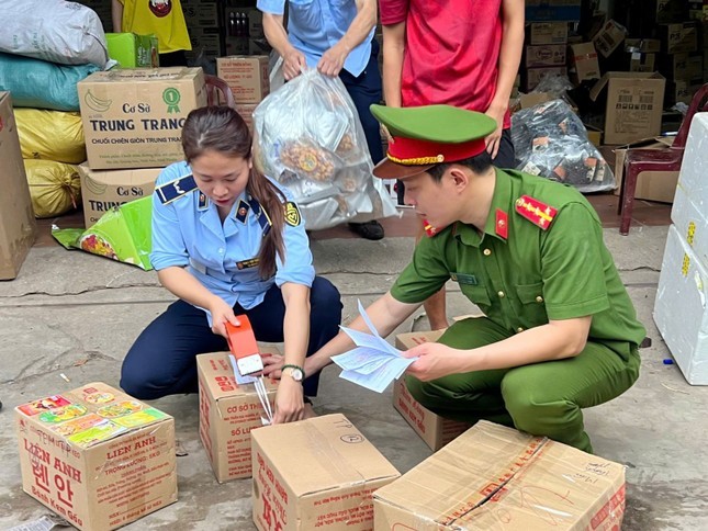Giao Công an mở chuyên án điều tra về sản xuất thuốc, thực phẩm giả ảnh 1