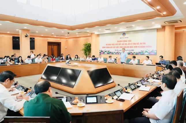 Hà Nội tạm dừng 561 dự án do sắp xếp đơn vị hành chính ảnh 1