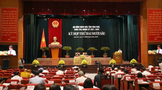 Vĩnh Phúc kết thúc kỳ họp HĐND cuối cùng sau 28 năm tái lập ảnh 2