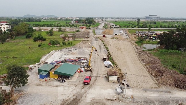 Cận cảnh cầu Vành đai 5 vùng Thủ đô vượt sông Nhuệ ảnh 1