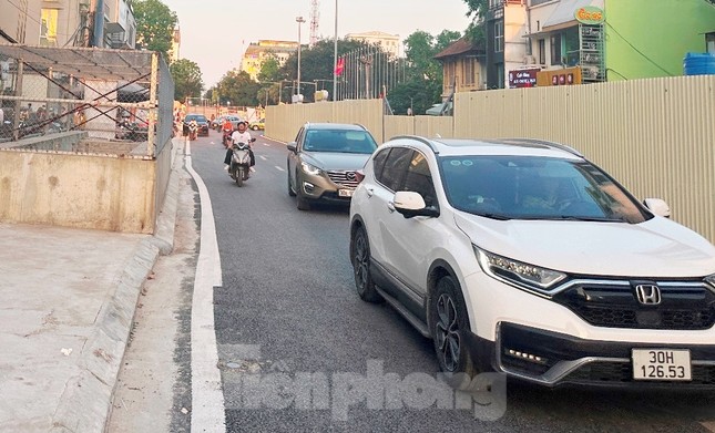 Hà Nội: Nhiều đoạn phố Trần Hưng Đạo tổ chức giao thông một chiều từ tối 12/5 ảnh 2
