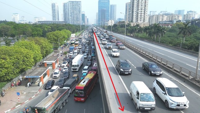 Hà Nội: Cho xe đi vào làn khẩn cấp để giảm ùn tắc đường Vành đai 3 trên cao ảnh 5