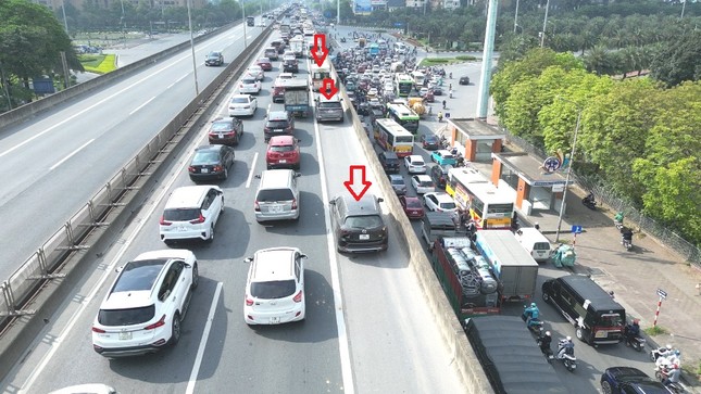 Hà Nội: Cho xe đi vào làn khẩn cấp để giảm ùn tắc đường Vành đai 3 trên cao ảnh 6