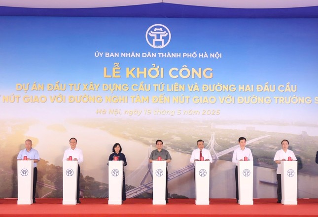 Dự khởi công cầu Tứ Liên, Thủ tướng Phạm Minh Chính đề nghị hoàn thành trong 24 tháng ảnh 2