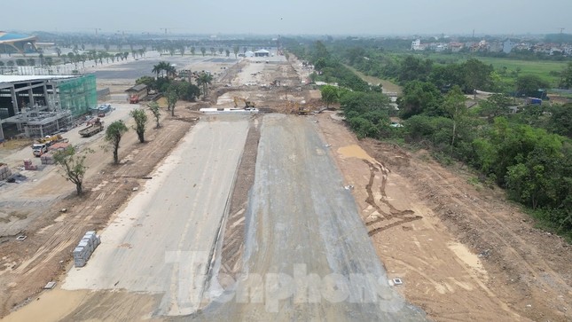 Cầu Tứ Liên hình thành đường dẫn để chuẩn bị vượt sông ảnh 7