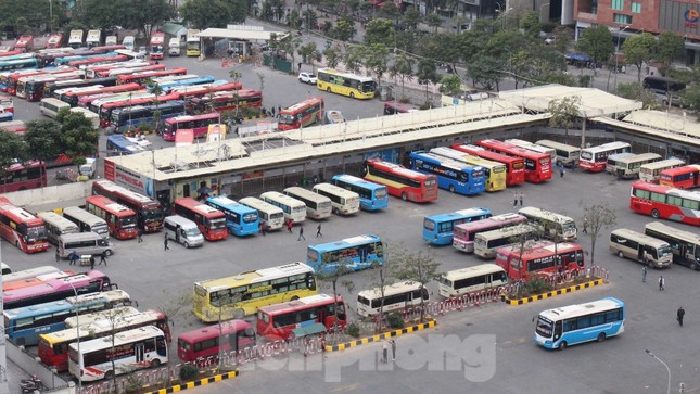 Bến xe Hà Nội và 20 DN vận tải giảm giá vé xe khách cho sinh viên ảnh 1