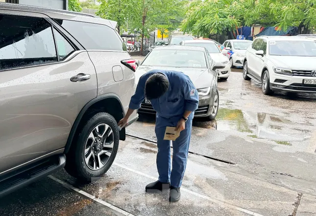Nhiều xe ô tô trượt đăng kiểm, bị ‘quay đầu’ do dính phạt nguội ảnh 2