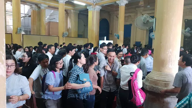 Vũ 'nhôm' có hơn 12% cổ phần tại Ngân hàng Đông Á ảnh 2