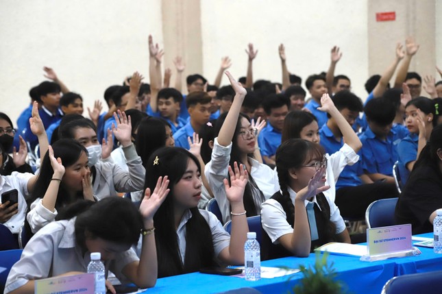 Khơi nguồn cảm hứng cho nữ sinh trong lĩnh vực STEM ảnh 4