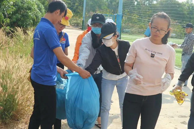 “Ngày hội nói không với rác thải nhựa” ảnh 10