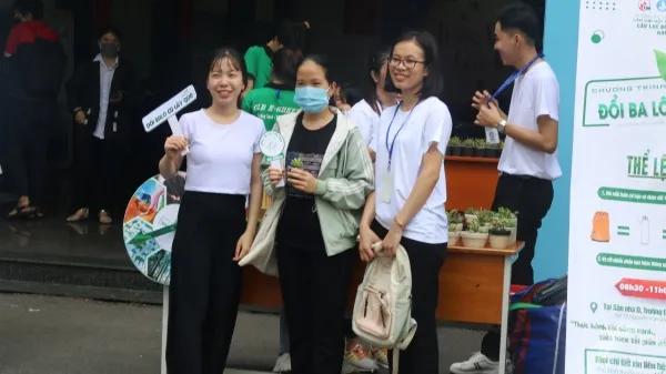 Hành trình "giải cứu" balô cũ ảnh 16