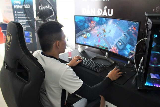 Những khoảnh khắc “bùng nổ” trong “Ngày hội tân sinh viên năm 2020” ảnh 16