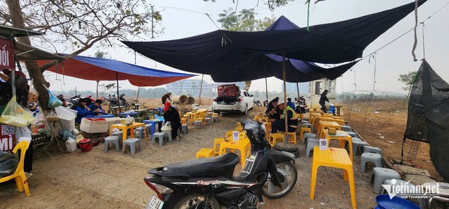Lái ô tô đi bán xôi, bà mẹ 3 con tiếp ngàn lượt khách mỗi ngày ảnh 5
