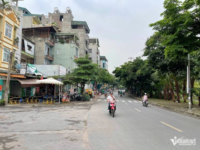 Lời kể kinh hoàng của nạn nhân thoát chết sau vụ ô tô tông liên hoàn ở Hà Nội ảnh 4