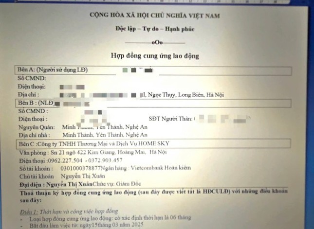 Sốc khi người giúp việc dùng giẻ lau nước bẩn vắt vào đồ uống của chủ nhà ảnh 3