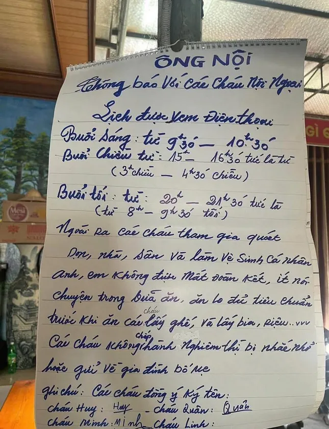 Kẹt đầu, lội ruộng bắt đỉa, &apos;khối nghỉ hè&apos; khiến ông bà, bố mẹ muốn &apos;tiền đình&apos; ảnh 3