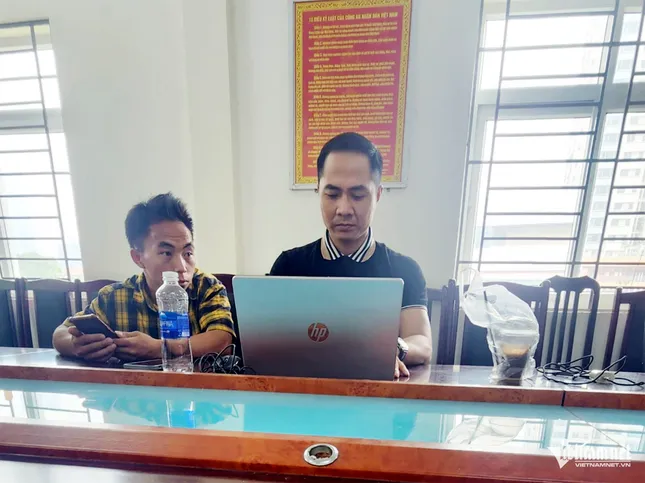 Nạn nhân &apos;tố&apos; bị thu 4,2 triệu/cuốc xe ở Hà Nội òa khóc kể 2 lần bị thu tiền ảnh 2