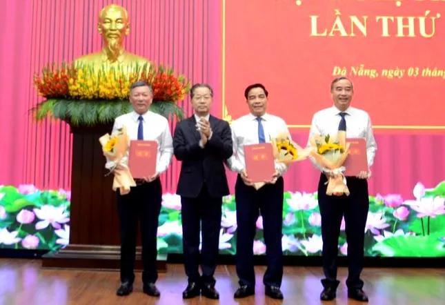 Công bố quyết định của Ban Bí thư về công tác cán bộ tại Đà Nẵng ảnh 1