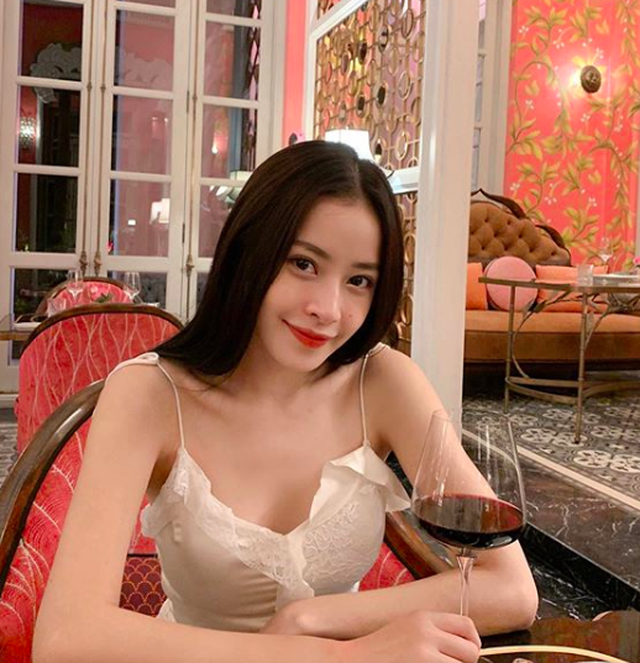 Những hot girl nổi tiếng tự sắm nhà, tậu xe khi còn rất trẻ ảnh 3