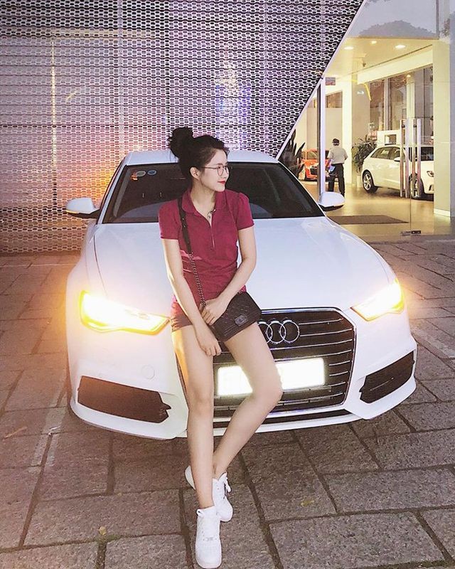Những hot girl nổi tiếng tự sắm nhà, tậu xe khi còn rất trẻ ảnh 10