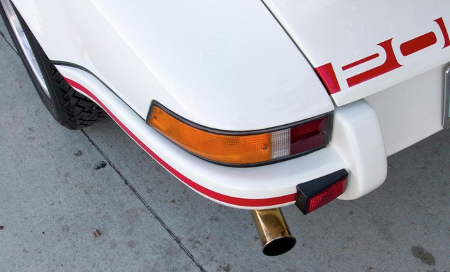 Porsche 911 cổ 'siêu hiếm' được đấu giá hàng tỷ đồng ảnh 4