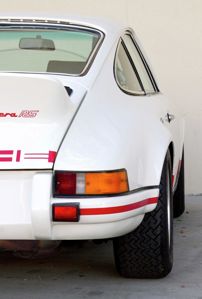 Porsche 911 cổ 'siêu hiếm' được đấu giá hàng tỷ đồng ảnh 5