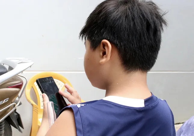 Tìm thấy bé trai 'mất tích cùng bảo mẫu' ảnh 1