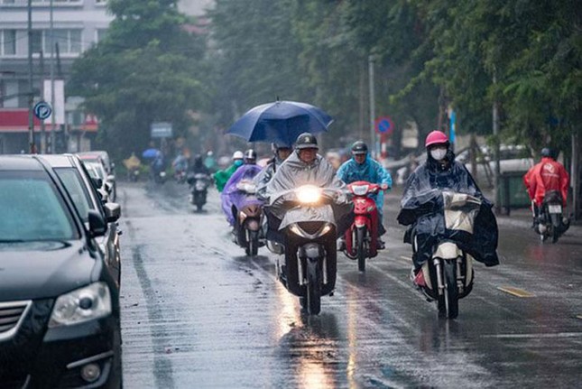 Miền Bắc đón mưa dông liên tiếp ảnh 1