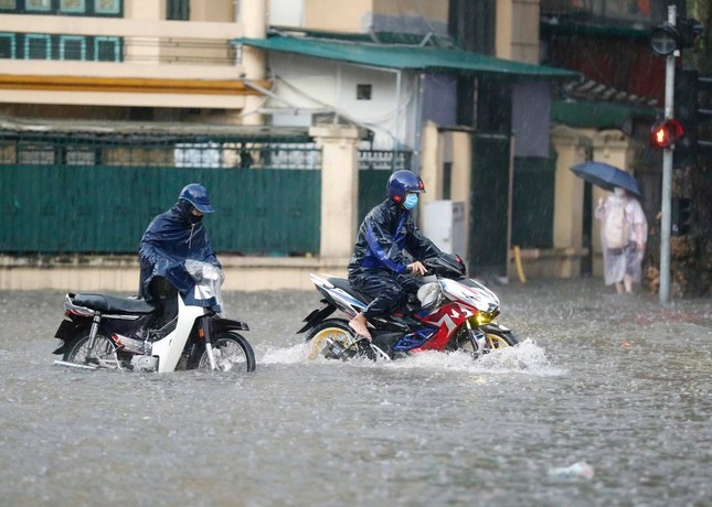 Miền Bắc có thể đón không khí lạnh cuối tuần, mưa lớn diện rộng ảnh 1
