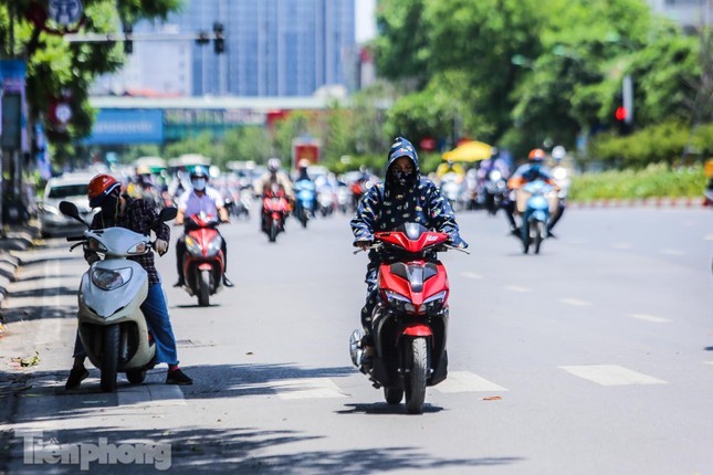 Miền Bắc sắp chuyển nắng nóng diện rộng, gay gắt ảnh 1