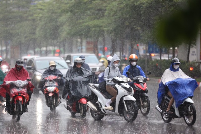 Miền Bắc, miền Trung sắp đón mưa lớn diện rộng ảnh 1