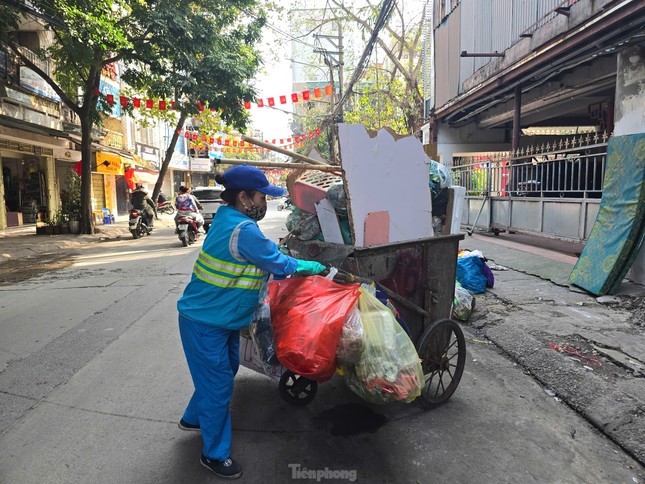 Bộ Nông nghiệp và Môi trường đốc thúc các địa phương sớm ‘cân rác tính tiền’ ảnh 2