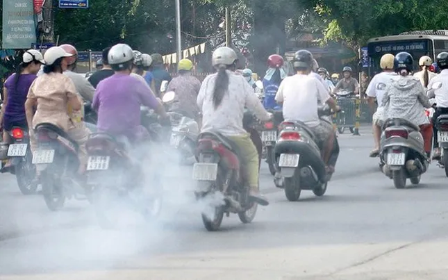 Thông tin mới về thời điểm kiểm định khí thải xe máy ở Hà Nội và TPHCM ảnh 2