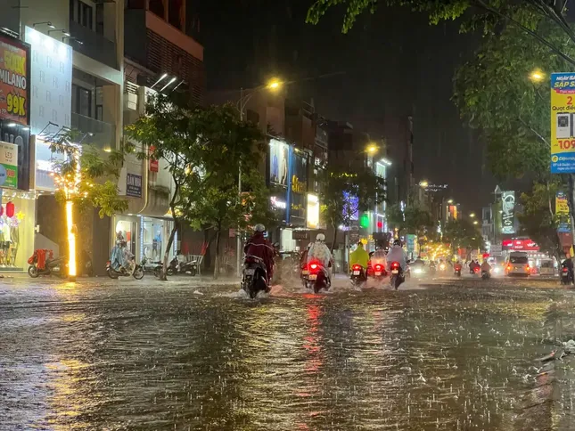 Thủ tướng chỉ thị không để sáp nhập tỉnh ảnh hưởng đến phòng chống thiên tai ảnh 2