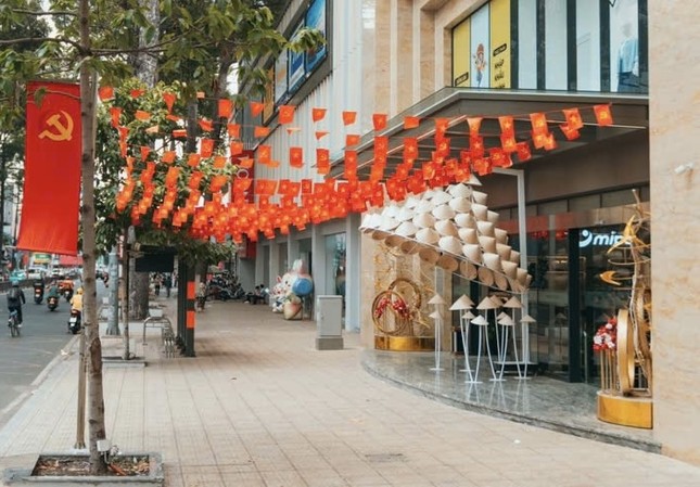 Khách sạn 'cháy phòng', tour du lịch nội địa bùng nổ dịp lễ tại TPHCM ảnh 2