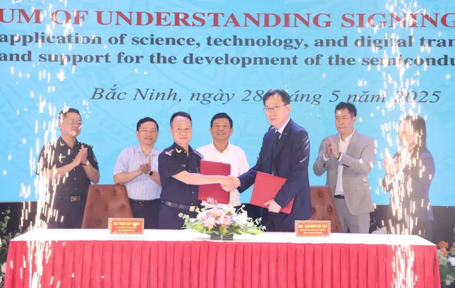 Chi cục Hải quan Khu vực V: 13 năm một chặng đường và khát vọng vươn tới ảnh 2