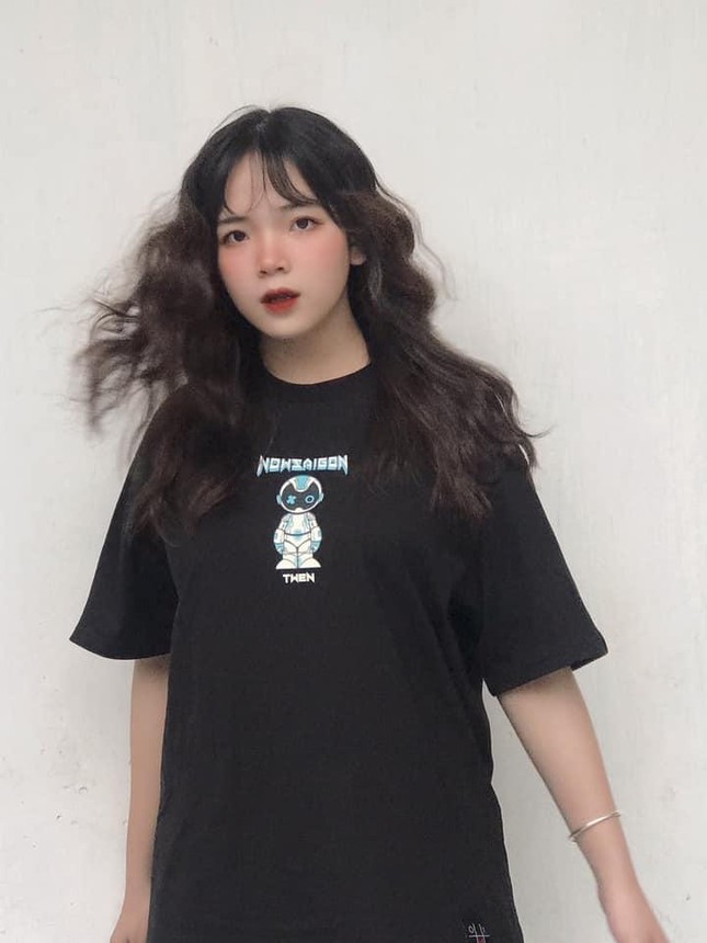 Đinh Trang Thảo - 'Làn gió mới' của TikTok Việt có kết quả thi THPT đáng khen ảnh 4