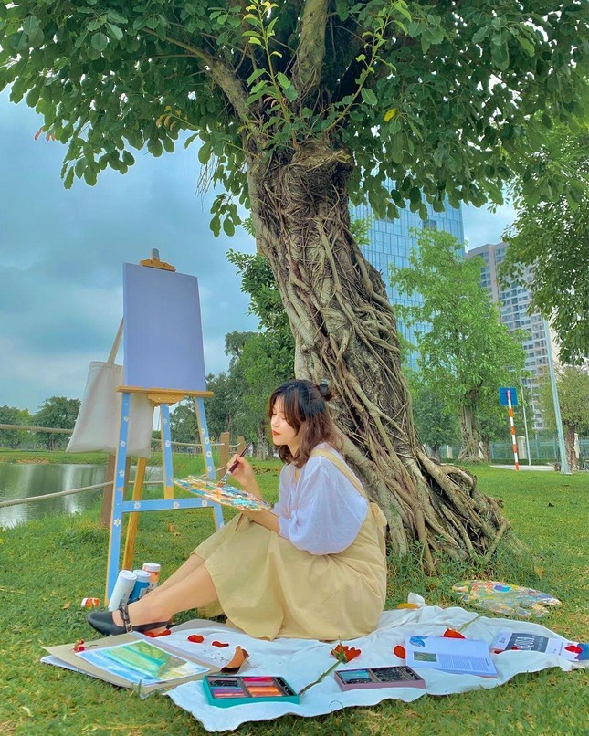 Tiktoker Yến Canvas: Từ họa sĩ vẽ tranh tự do đến Tiktoker về thiên nhiên dân dã ảnh 3