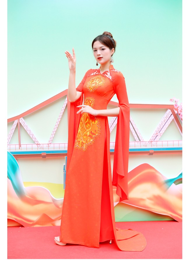 Trần Minh Thu quê Kon Tum trở thành Hoa khôi trường Thương mại ngay từ năm thứ nhất ảnh 6
