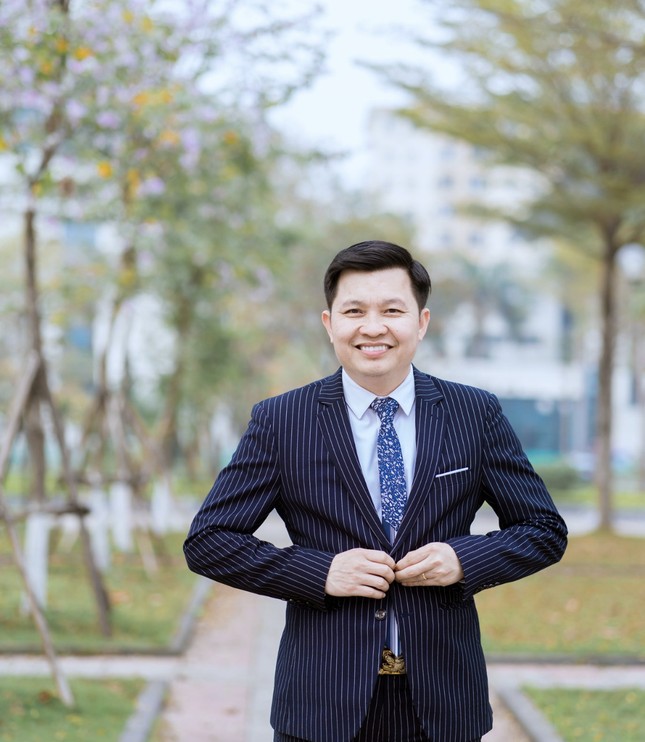 Nghề Tay Trái - Giải Pháp Tối Ưu cho Tự Do Tài Chính và Phát Triển Cá Nhân