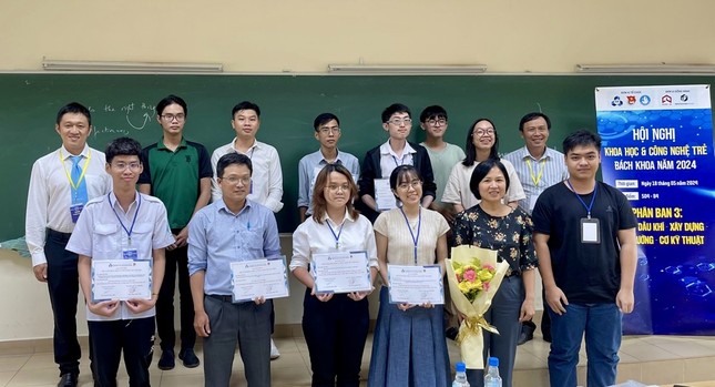 Nam thủ khoa kép ngành Công nghệ kỹ thuật xây dựng và hành trình chinh phục chuỗi giải thưởng học thuật ảnh 3