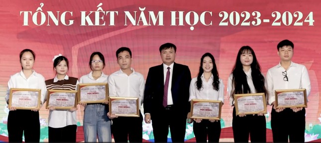 Nam thủ khoa kép ngành Công nghệ kỹ thuật xây dựng và hành trình chinh phục chuỗi giải thưởng học thuật ảnh 2