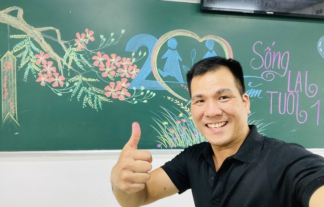 Ngắm loạt tranh vẽ trang trí bảng đẹp ngỡ ngàng, gây ‘bão mạng’ của thầy giáo Nghệ An ảnh 3