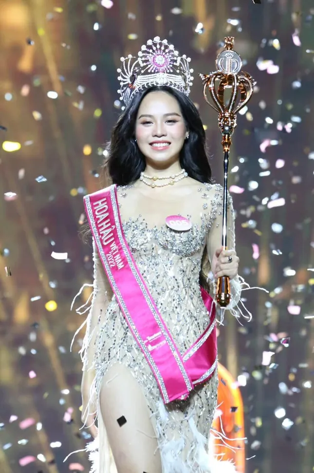 Gần kết thúc nhiệm kỳ ‘Hoa hậu Việt Nam’, Huỳnh Thị Thanh Thủy chia sẻ: ‘Đã chứng minh được khả năng của mình’ ảnh 1