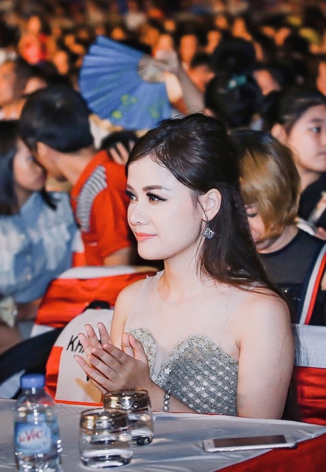 Trịnh Huyền: Từ dân chuyên tự nhiên đến mỹ nữ belly dance ảnh 6