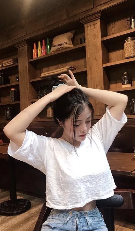Vẻ đẹp lạnh lùng đầy cuốn hút của nữ sinh được mệnh danh “phù thủy make-up” ảnh 5