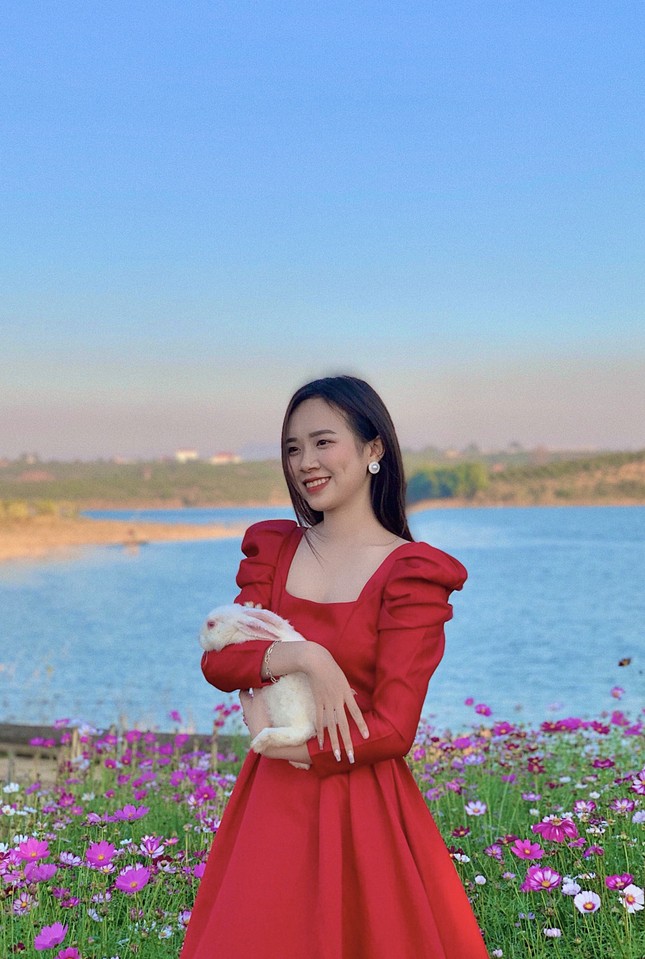 Người đẹp được yêu thích nhất Hutech: Bùn dưới chân nhưng nắng ở trên đầu ảnh 6